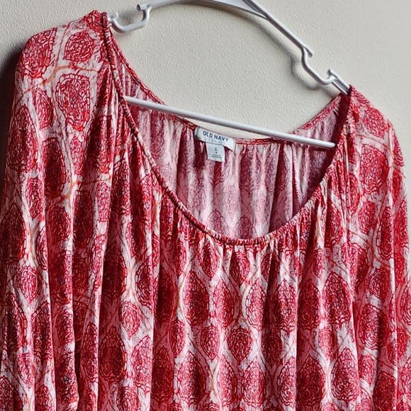 Old Navy Red/White/Pink Geometric Shape Scoop Neck Jersey Size Medium - Picture 3 of 12